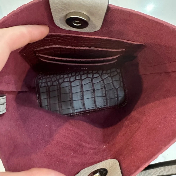 Burgundy Crossbody  purse - Picture 8 of 9